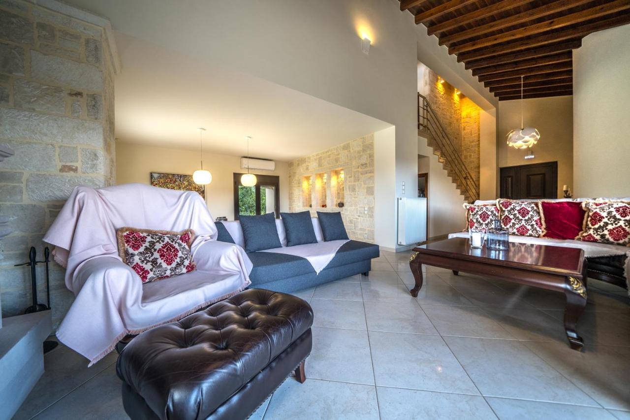Villa Florentina ✩ Private Pool ✩ Bbq ✩ 7 Guests Alikianósz Kültér fotó